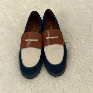 Cole Haan Navy suede shoes. Multicolor includes tan and white. Size 6.5b